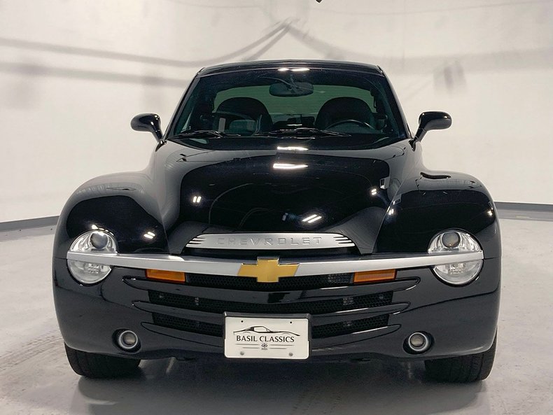 2004 Chevrolet SSR 7
