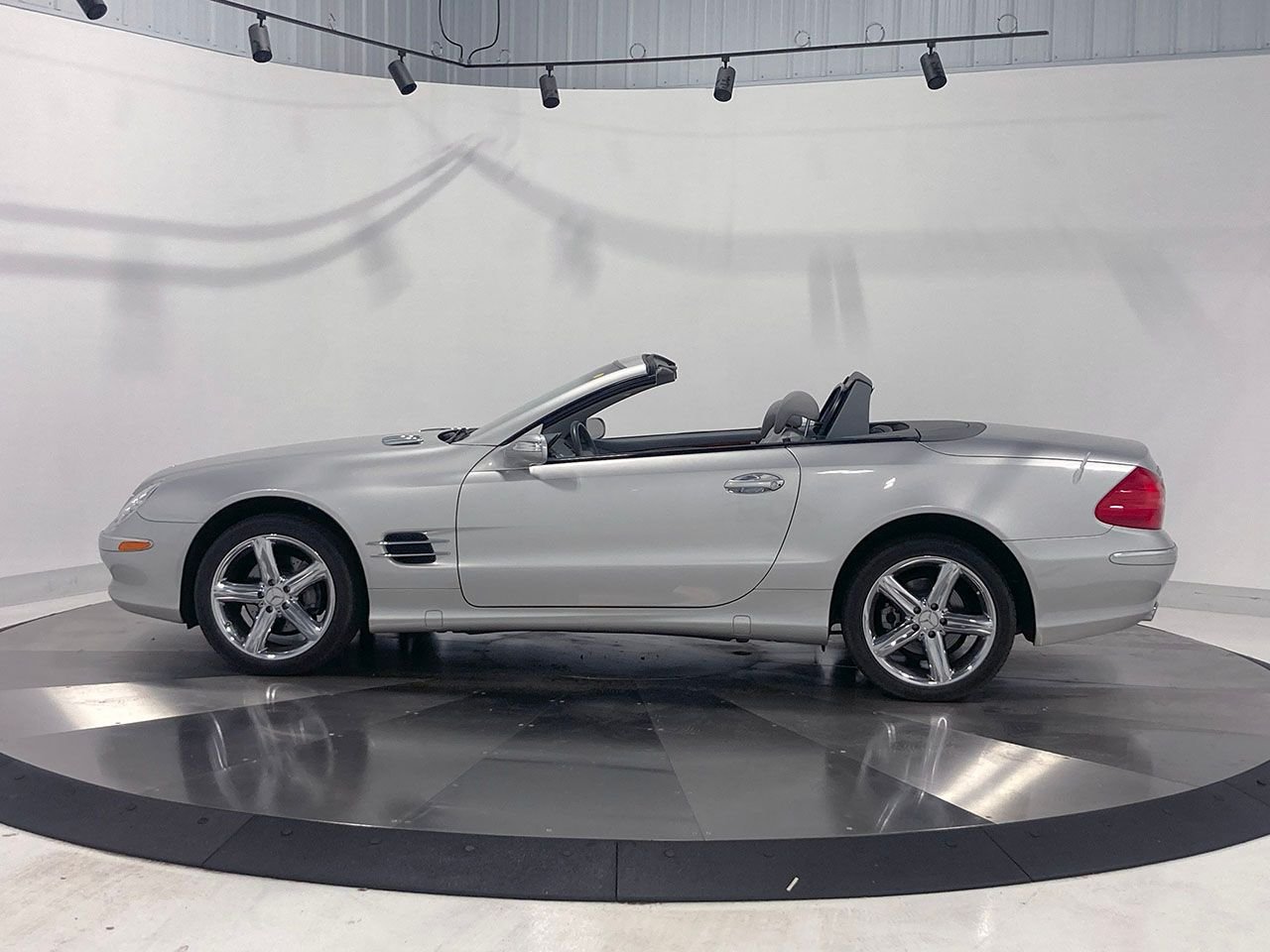 2004 Mercedes-Benz SL-Class | Basil Classics