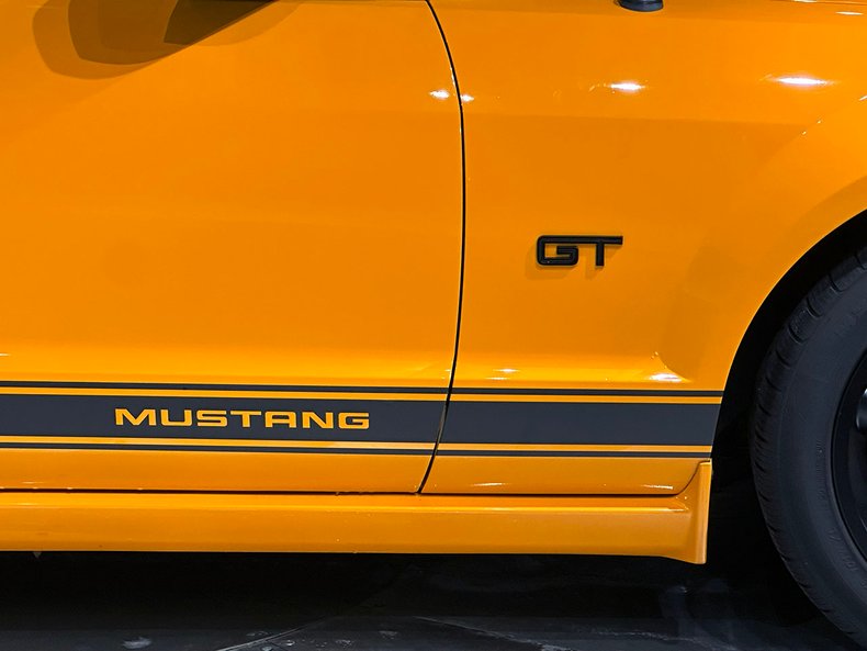 2007 Ford Mustang 12