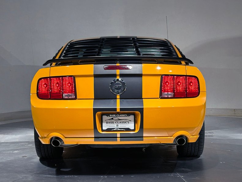 2007 Ford Mustang 74