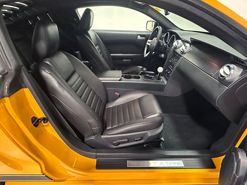 2007 Ford Mustang 88
