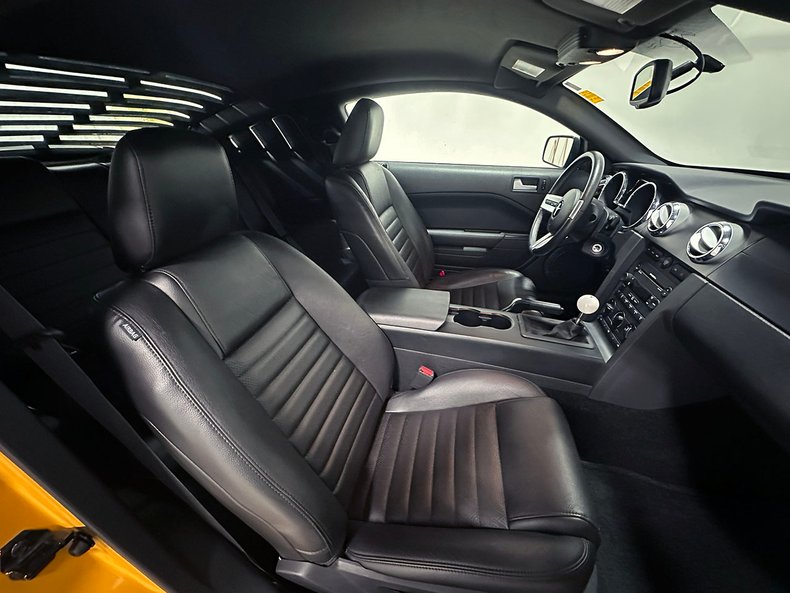 2007 Ford Mustang 90