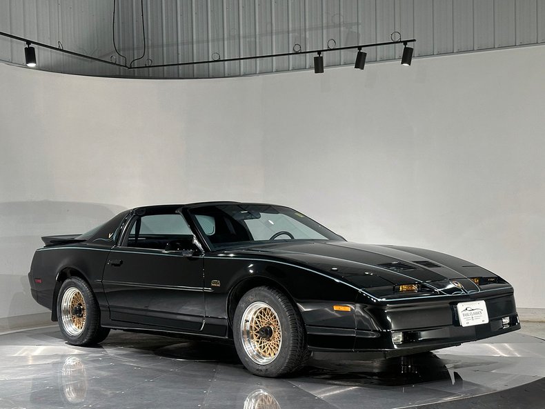 1989 Pontiac Firebird 81
