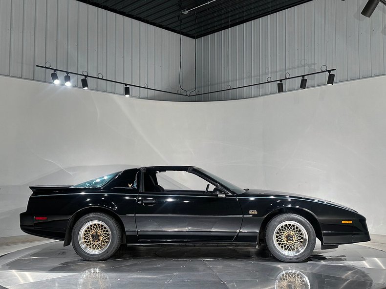 1989 Pontiac Firebird 8