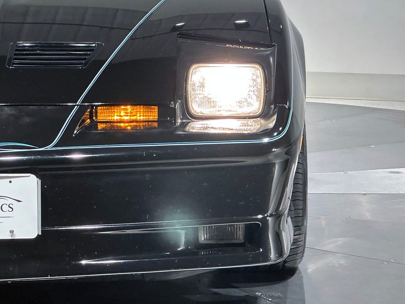 1989 Pontiac Firebird 37