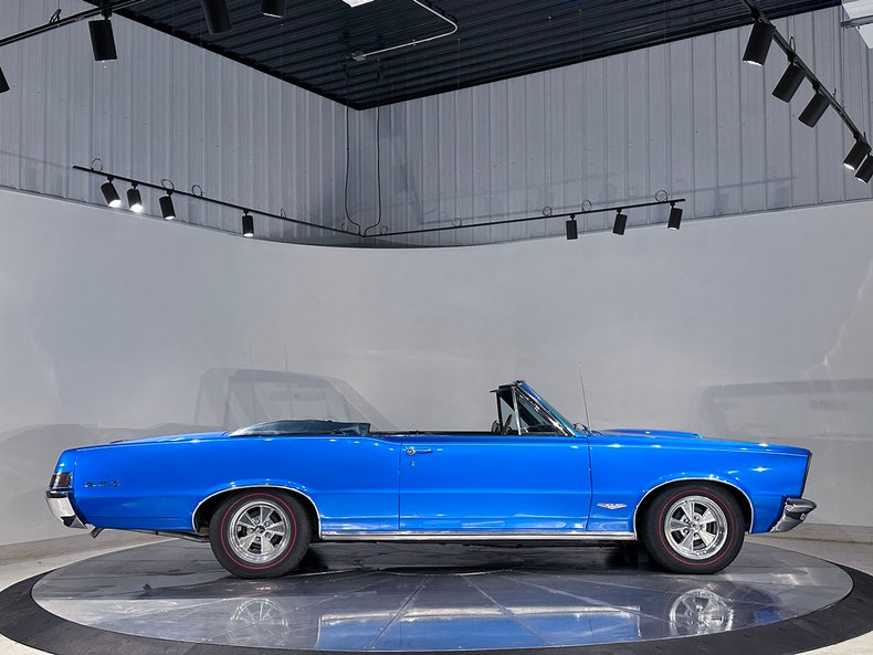 1965 Pontiac GTO 12