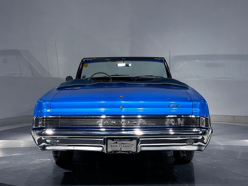 1965 Pontiac GTO 18