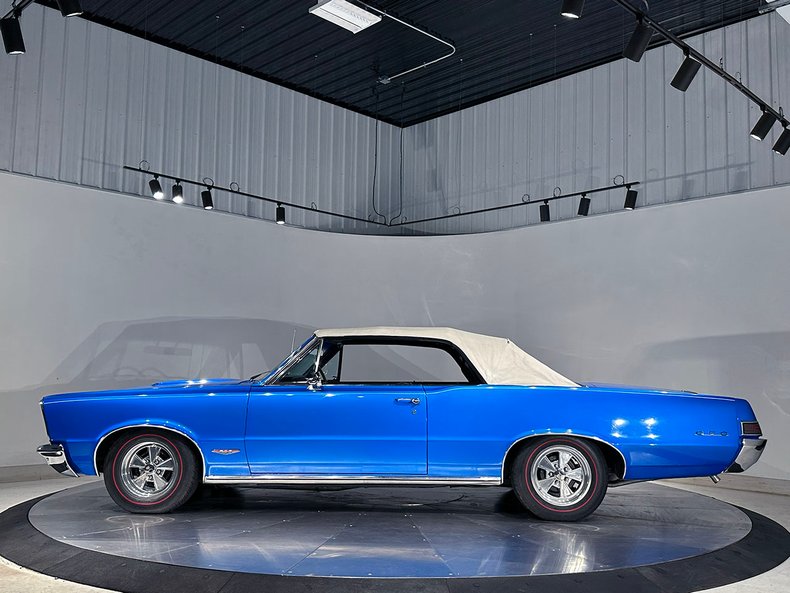 1965 Pontiac GTO 185