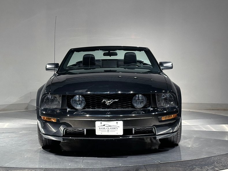2005 Ford Mustang 6
