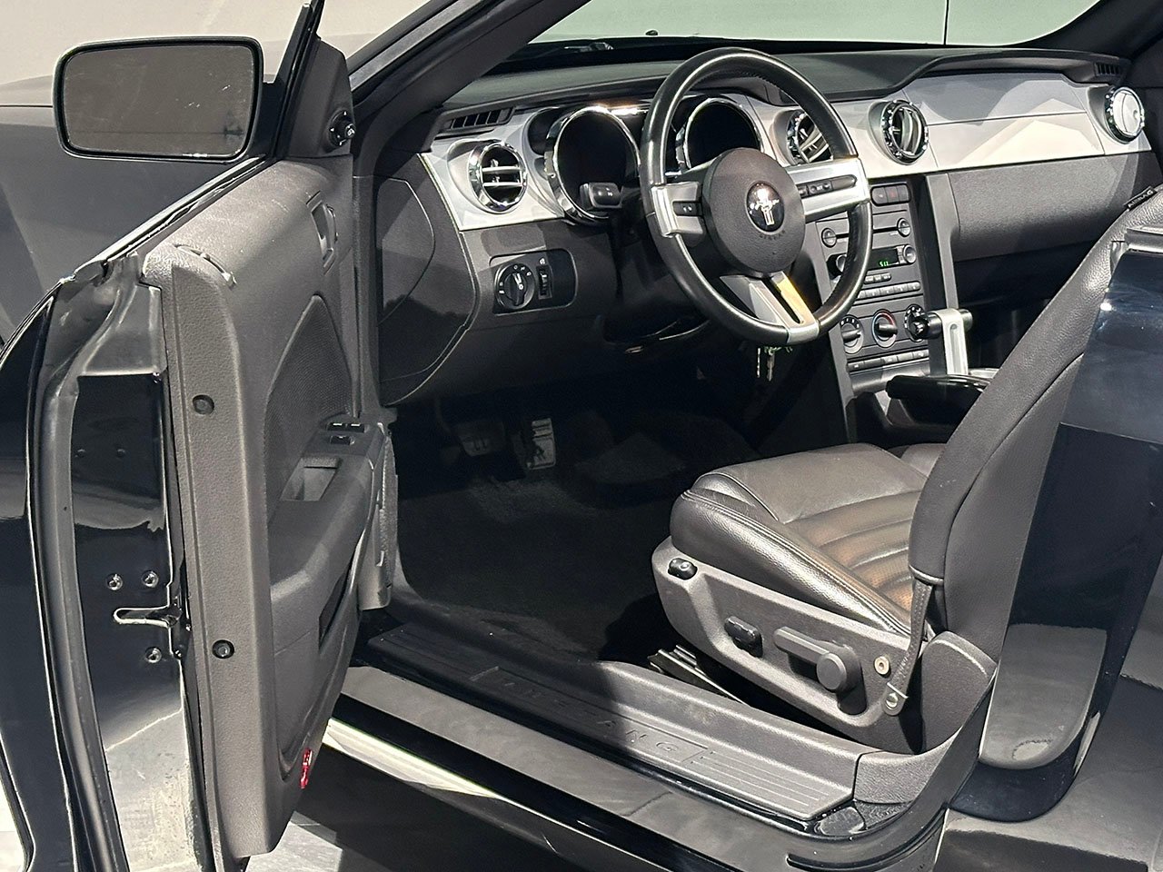 For Sale 2005 Ford Mustang