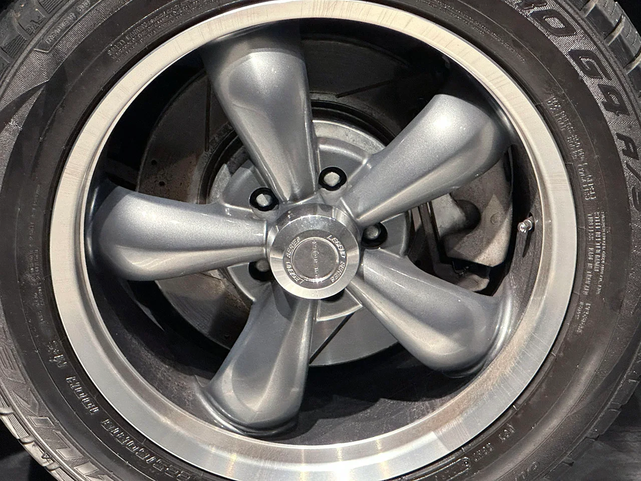 2005 Dodge Magnum R/T - Photo 8