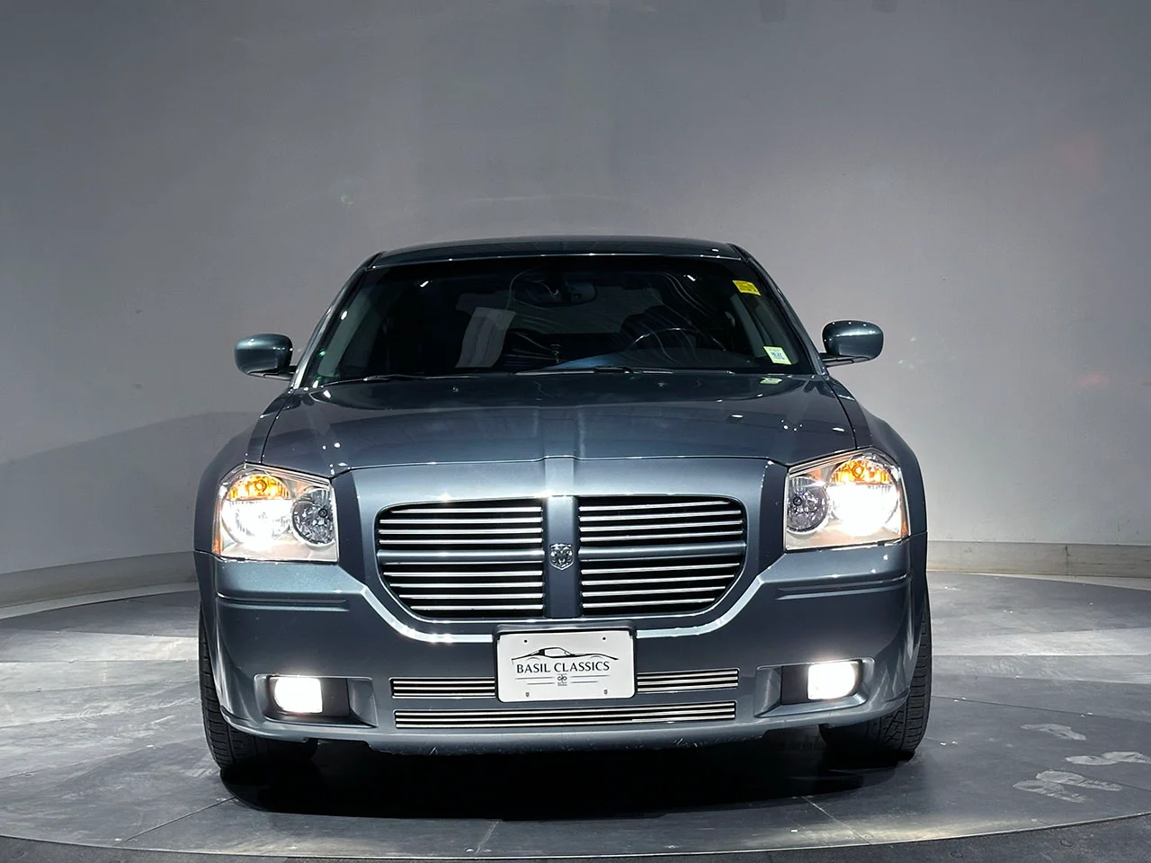2005 Dodge Magnum R/T - Photo 11