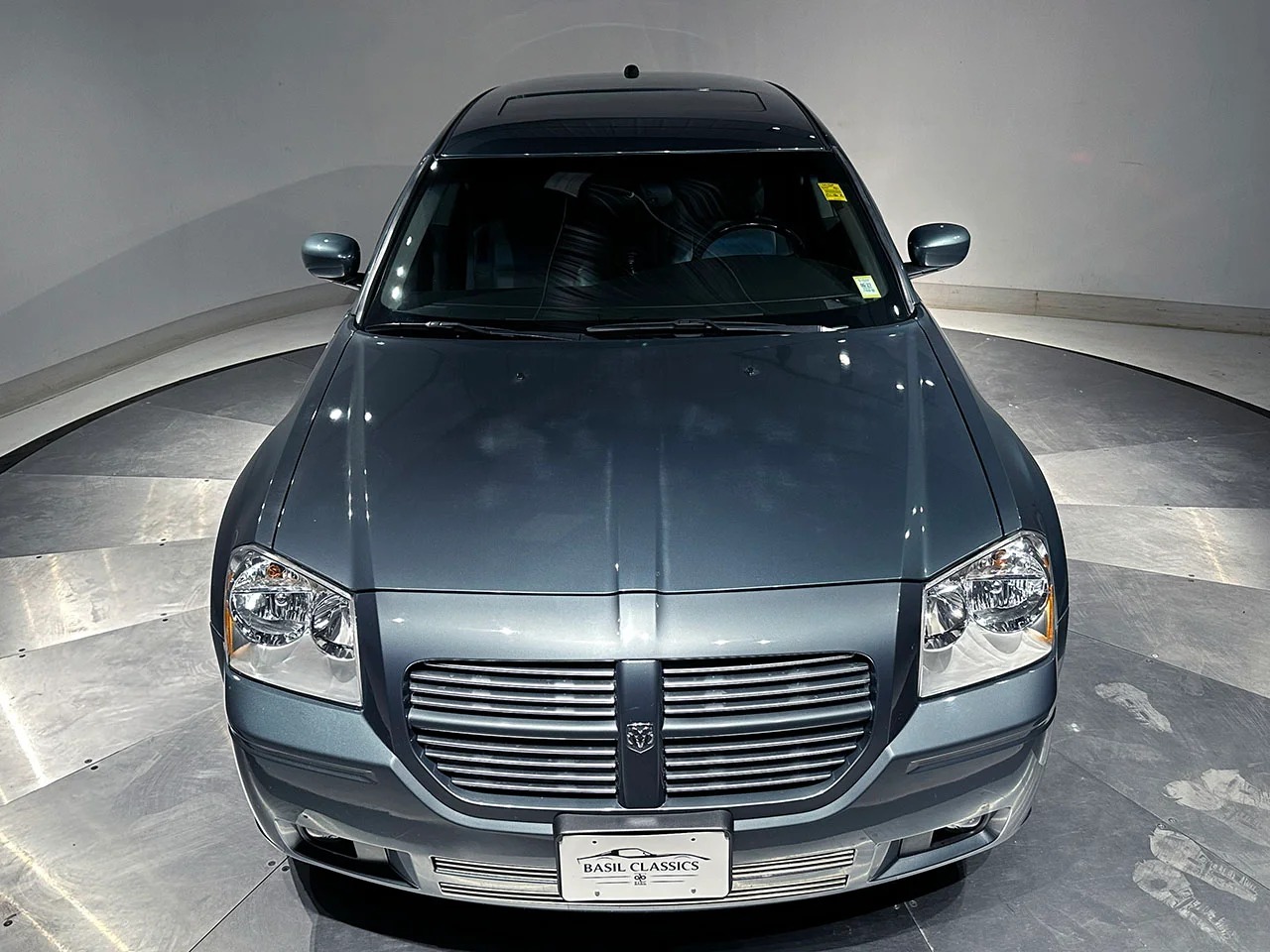 2005 Dodge Magnum R/T - Photo 23