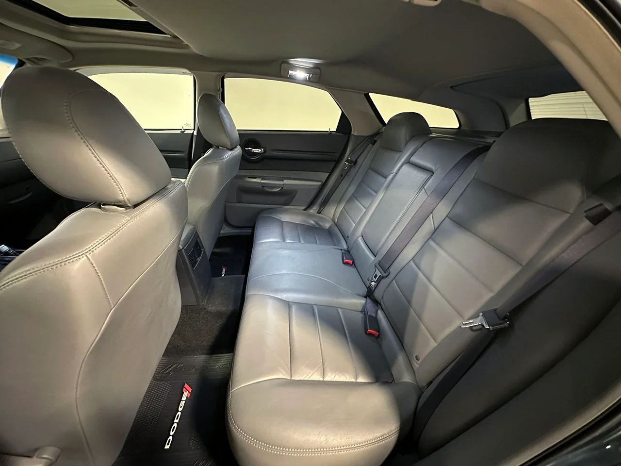 2005 Dodge Magnum R/T - Photo 42