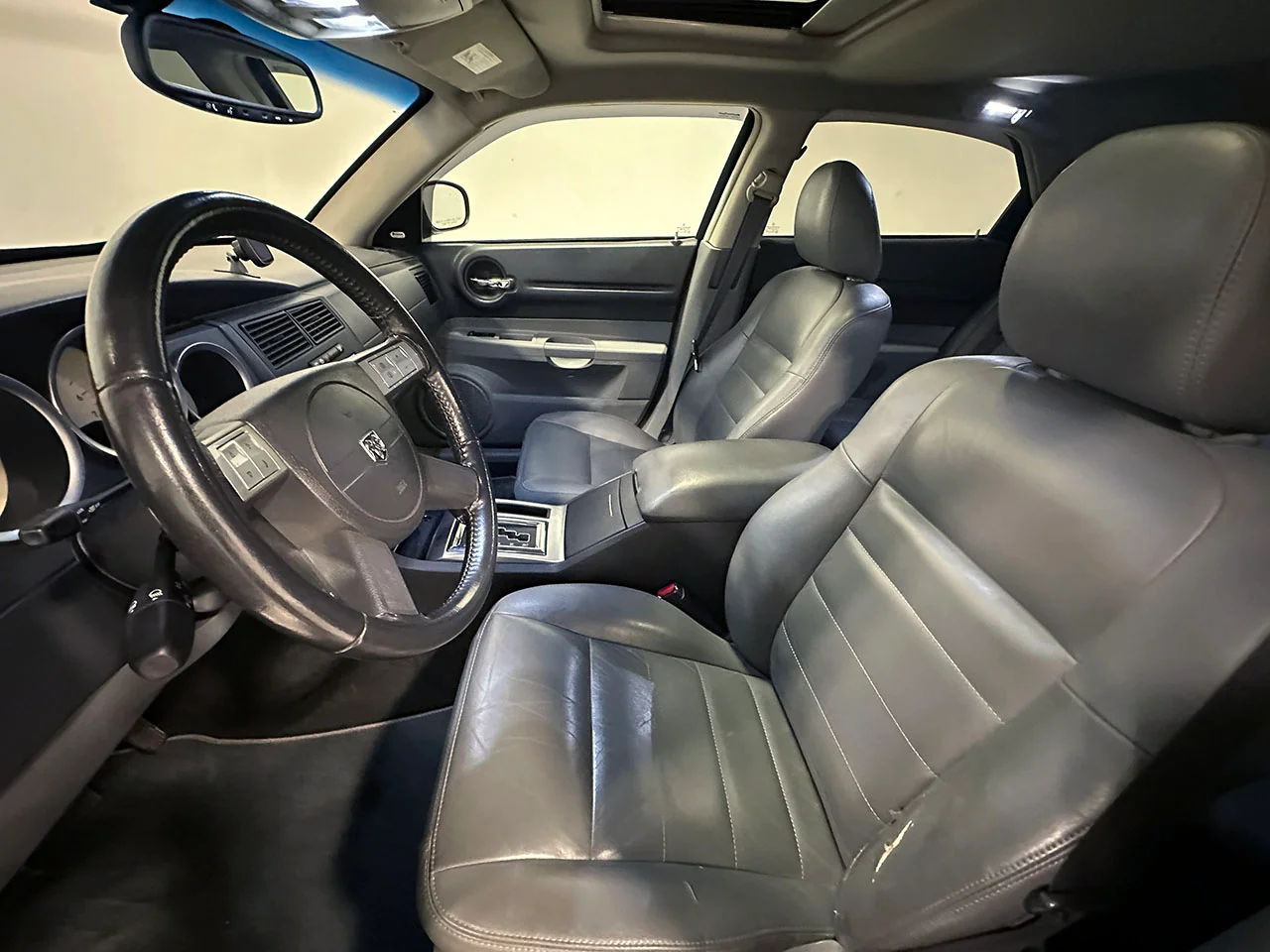 2005 Dodge Magnum R/T - Photo 52