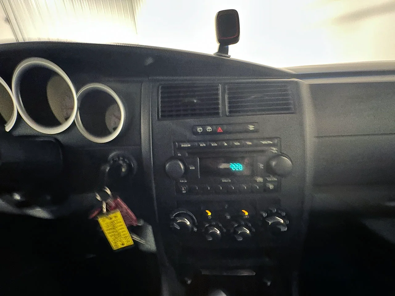 2005 Dodge Magnum R/T - Photo 58