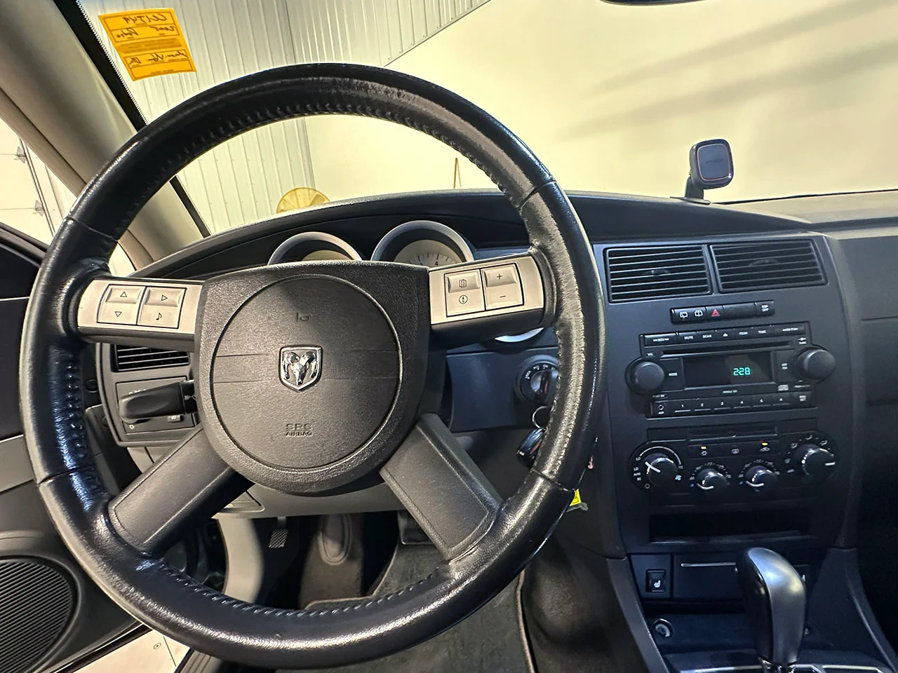 2005 Dodge Magnum R/T - Photo 64