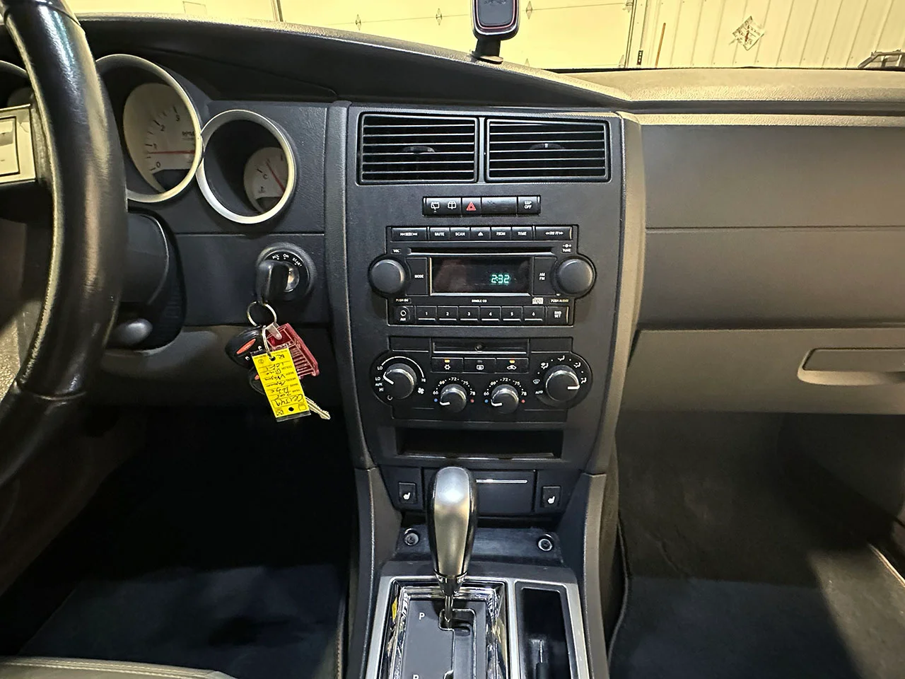 2005 Dodge Magnum R/T - Photo 74