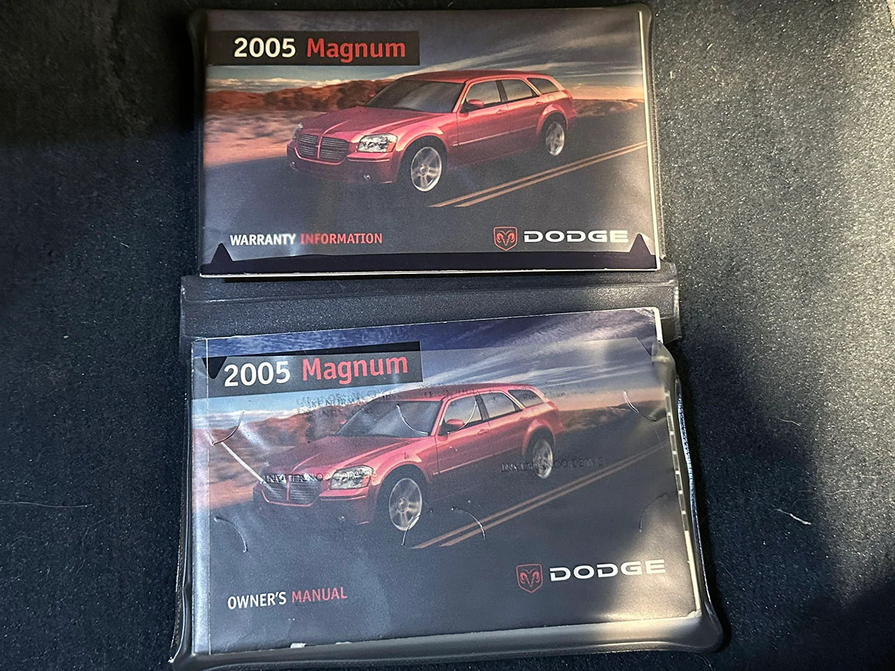 2005 Dodge Magnum R/T - Photo 73