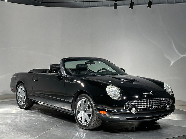 2002 Ford Thunderbird 74