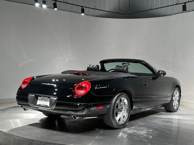 2002 Ford Thunderbird 5