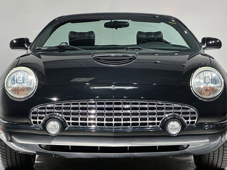 2002 Ford Thunderbird 13