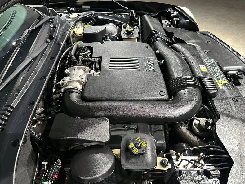 2002 Ford Thunderbird 20