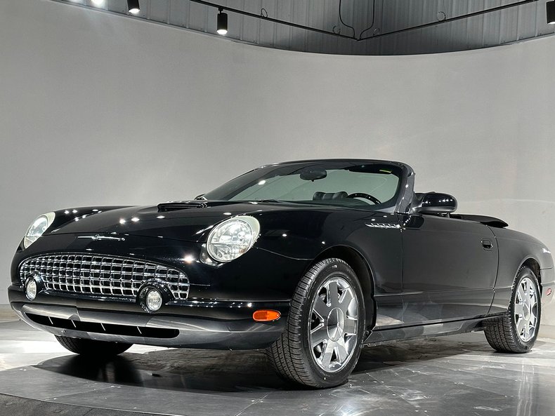 2002 Ford Thunderbird 25