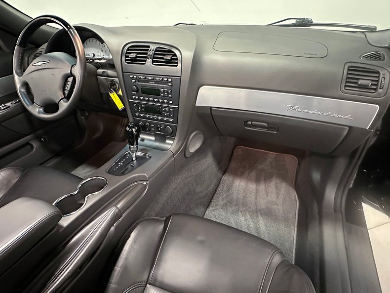 2002 Ford Thunderbird 42