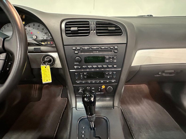 2002 Ford Thunderbird 48