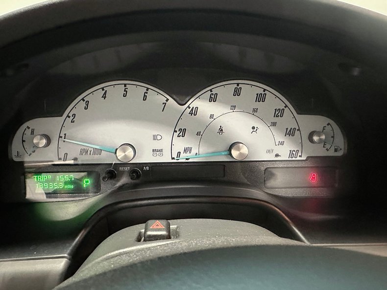 2002 Ford Thunderbird 62