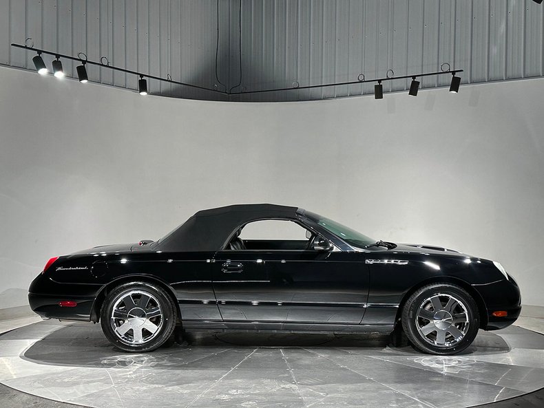 2002 Ford Thunderbird 70