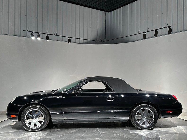 2002 Ford Thunderbird 73