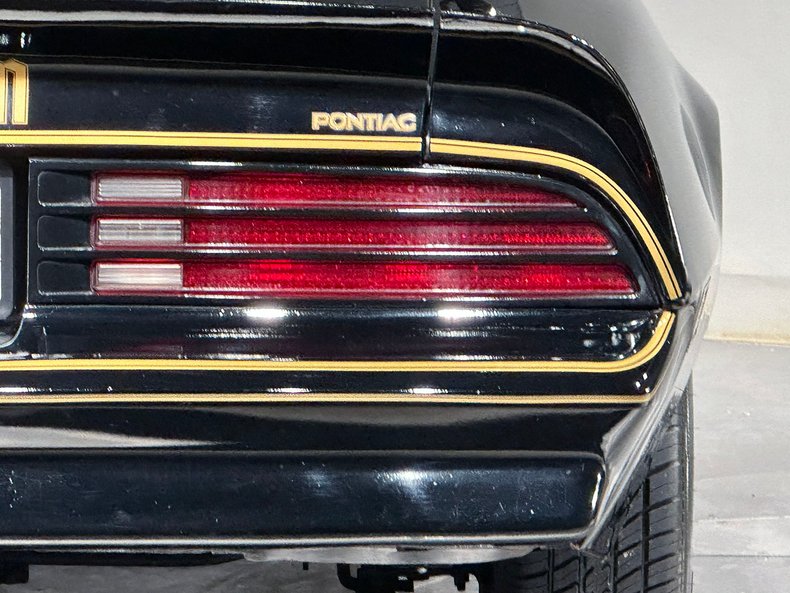 1977 Pontiac Firebird 9