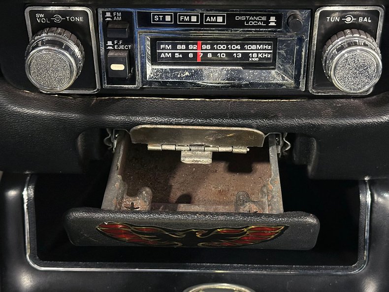 1977 Pontiac Firebird 64