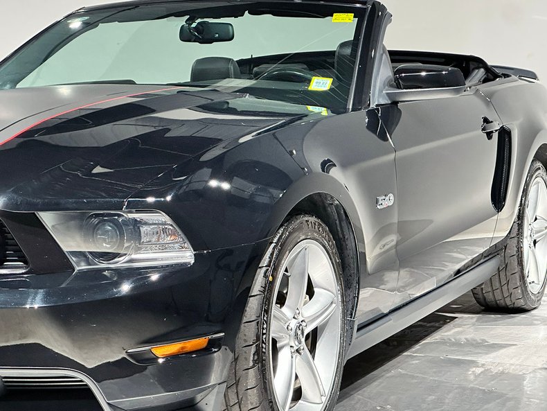 2012 Ford Mustang 16