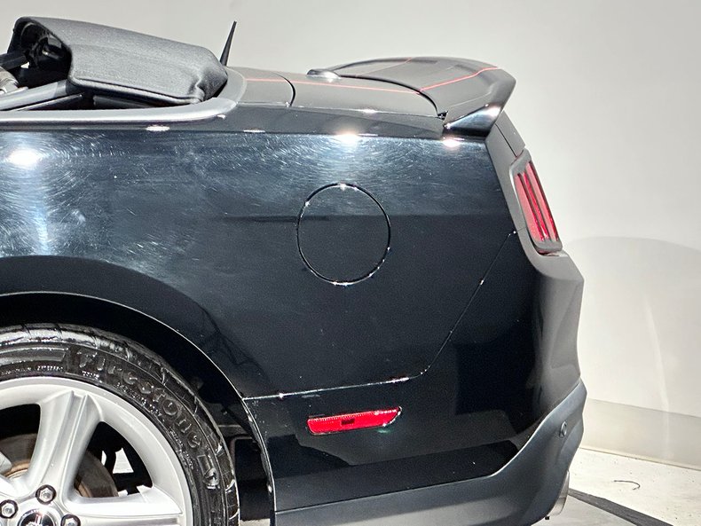 2012 Ford Mustang 15