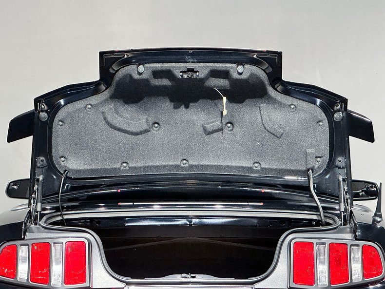 2012 Ford Mustang 36