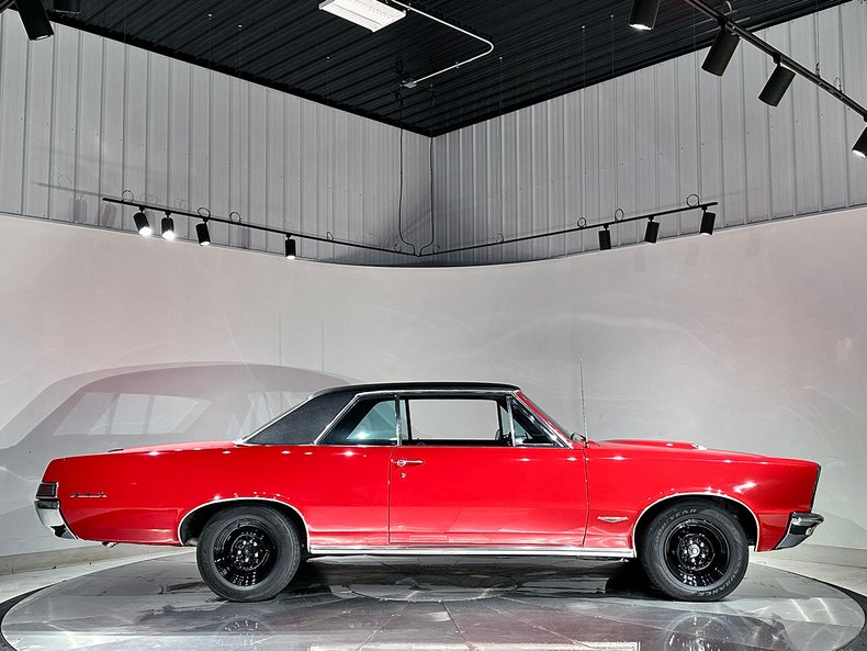 1965 Pontiac GTO 5