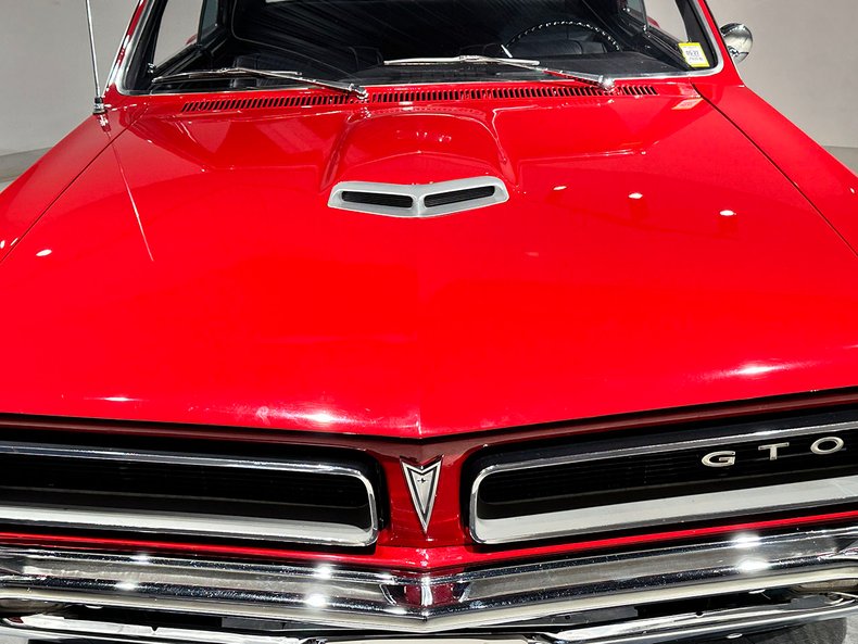 1965 Pontiac GTO 23