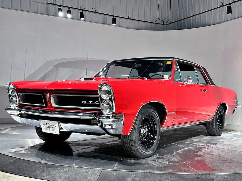 1965 Pontiac GTO 24