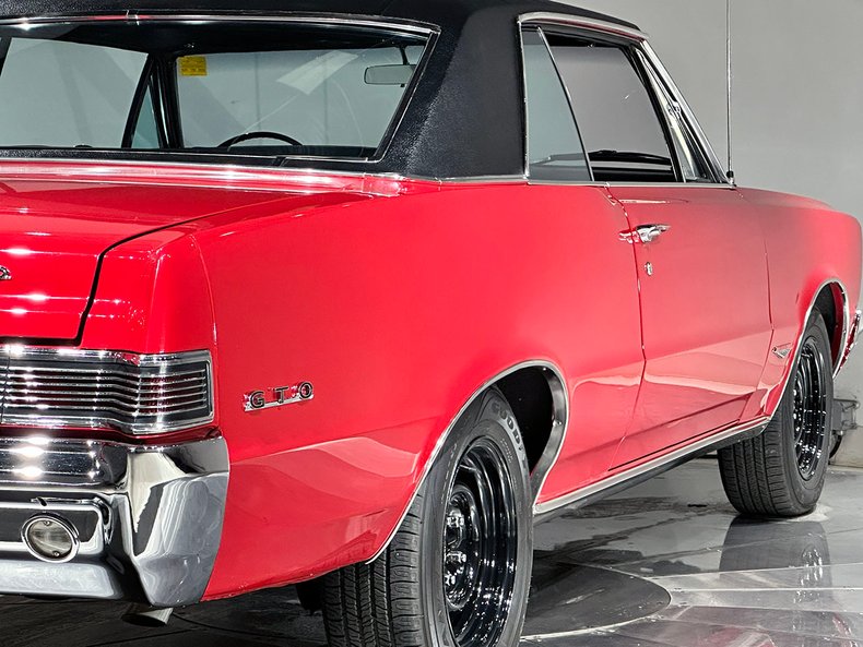 1965 Pontiac GTO 36