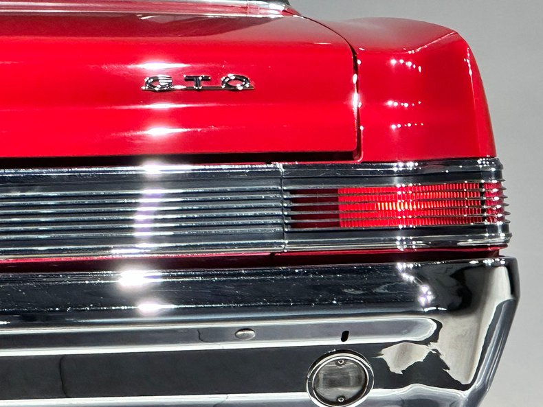 1965 Pontiac GTO 39