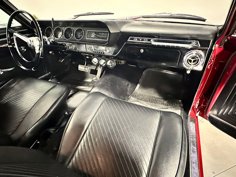 1965 Pontiac GTO 57