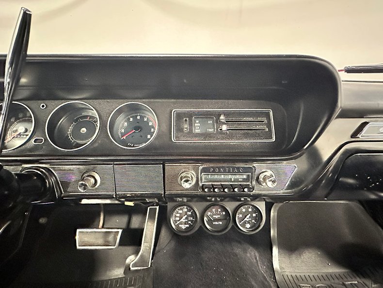 1965 Pontiac GTO 60