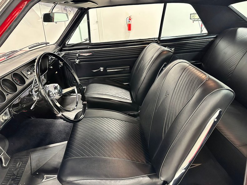 1965 Pontiac GTO 74
