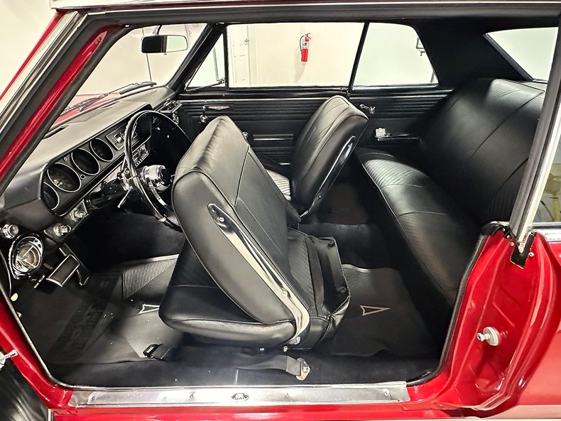 1965 Pontiac GTO 75