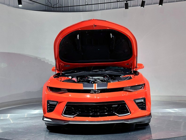 2018 Chevrolet Camaro 32