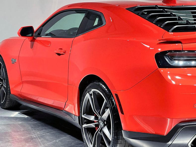 2018 Chevrolet Camaro 36