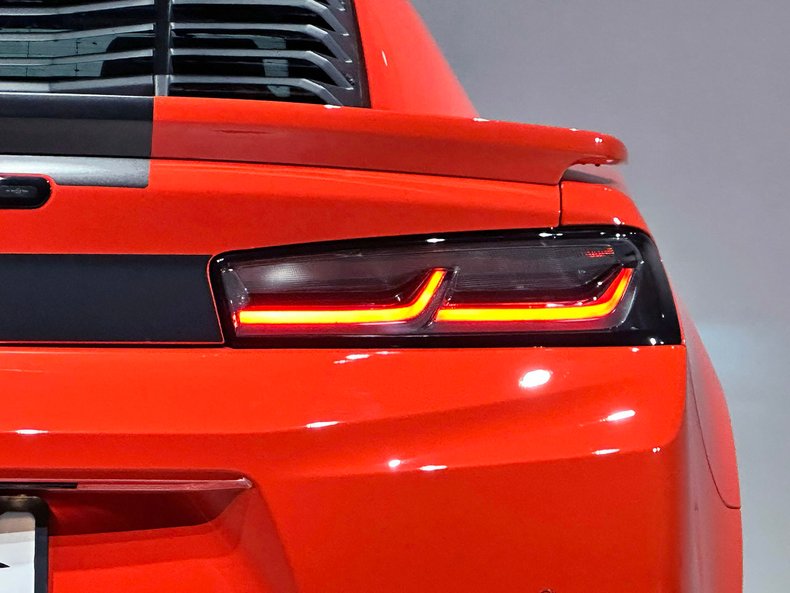 2018 Chevrolet Camaro 37
